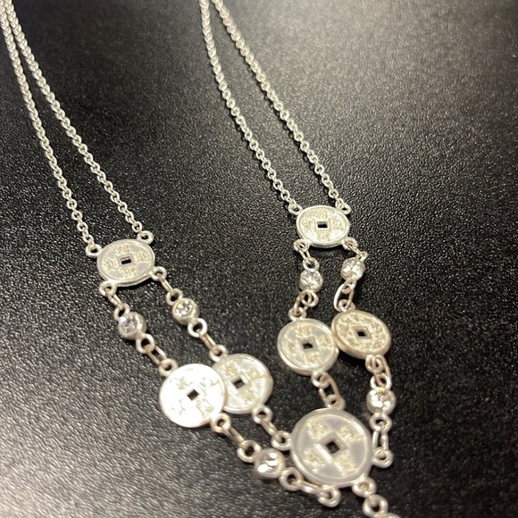 Silver tone necklace - Picture 3 of 3